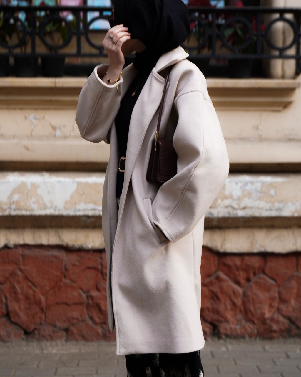 Relaxed fit ivory coat